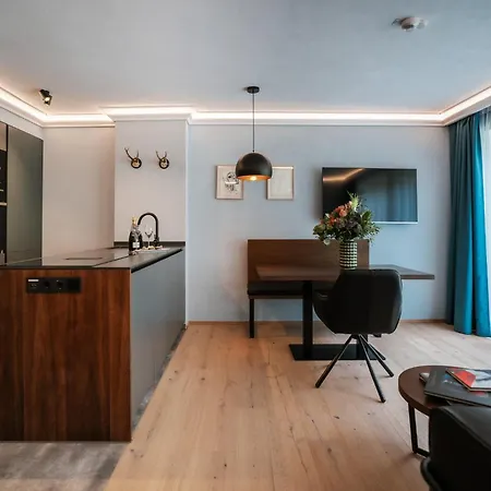 Allgaeuer Bergwald 4*